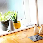The Bs Hive, Modern, Stylish, 2 Bedroom House, In Centre